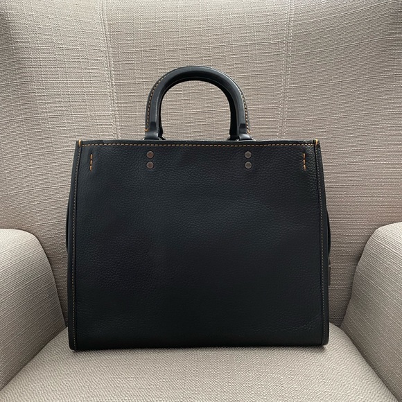 ⛄️SOLD Coach Rogue 31 With Pyramid Eye - Picture 3 of 16